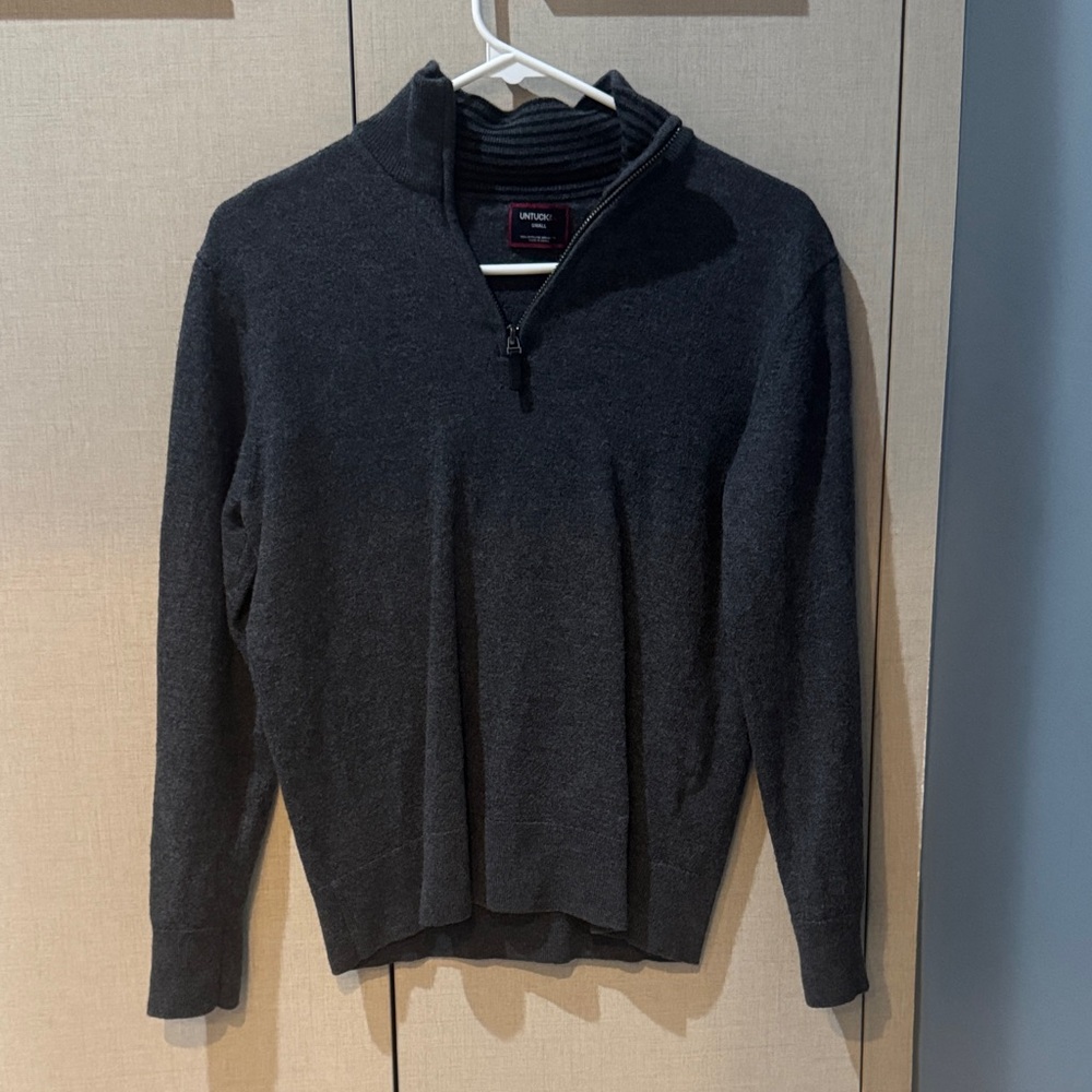 Untuck it Men's Gray Half-Zip Extra Fine Merino Wool